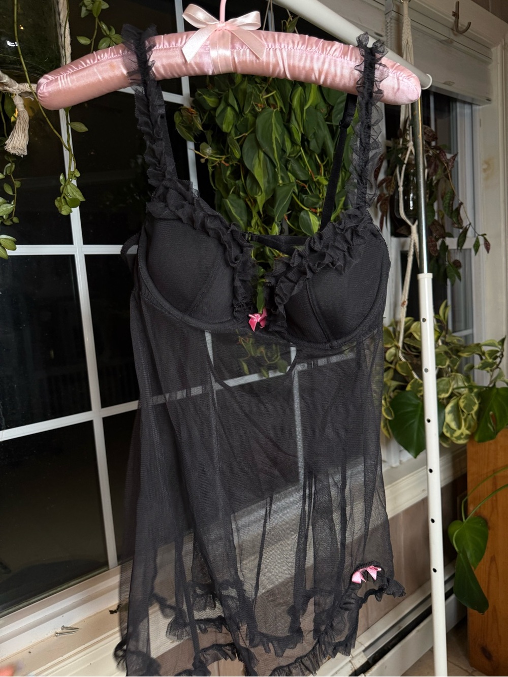 Vintage Y2K Victoria’s Secret Sheer Mesh Babydoll -36B- Black /Pink coquette
